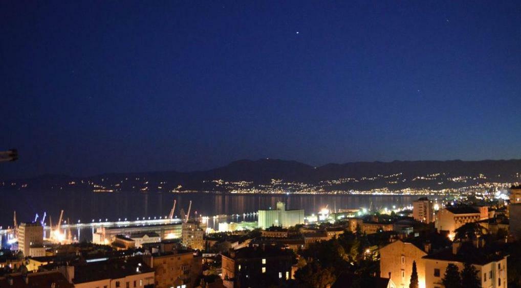 Sentona Apartment Rijeka Ngoại thất bức ảnh